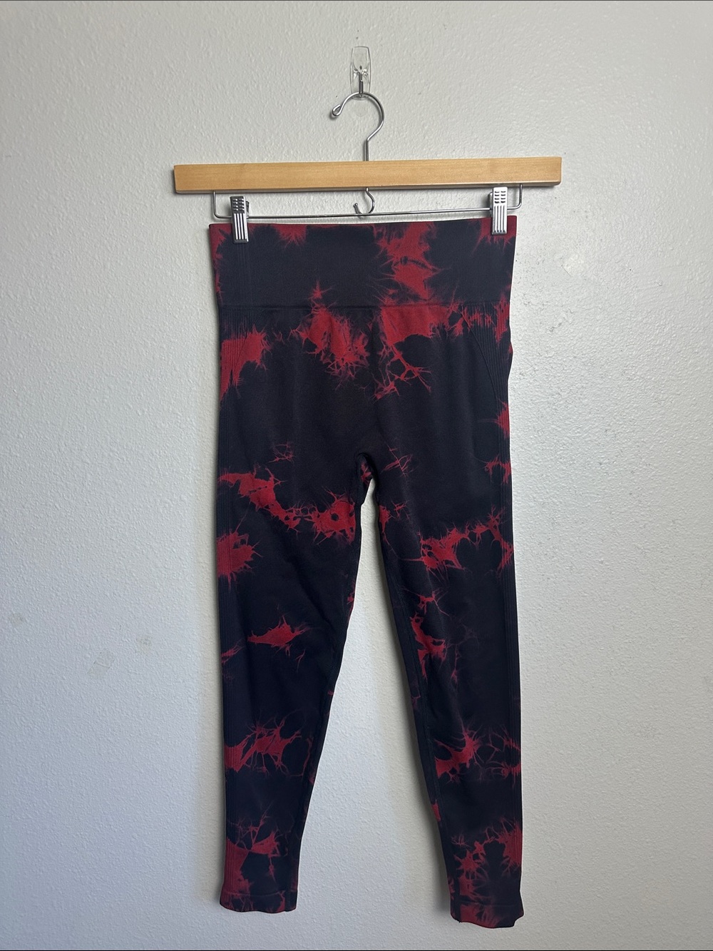 Tie dye scrunch butt athletic workout leggings - Picture 3 of 4